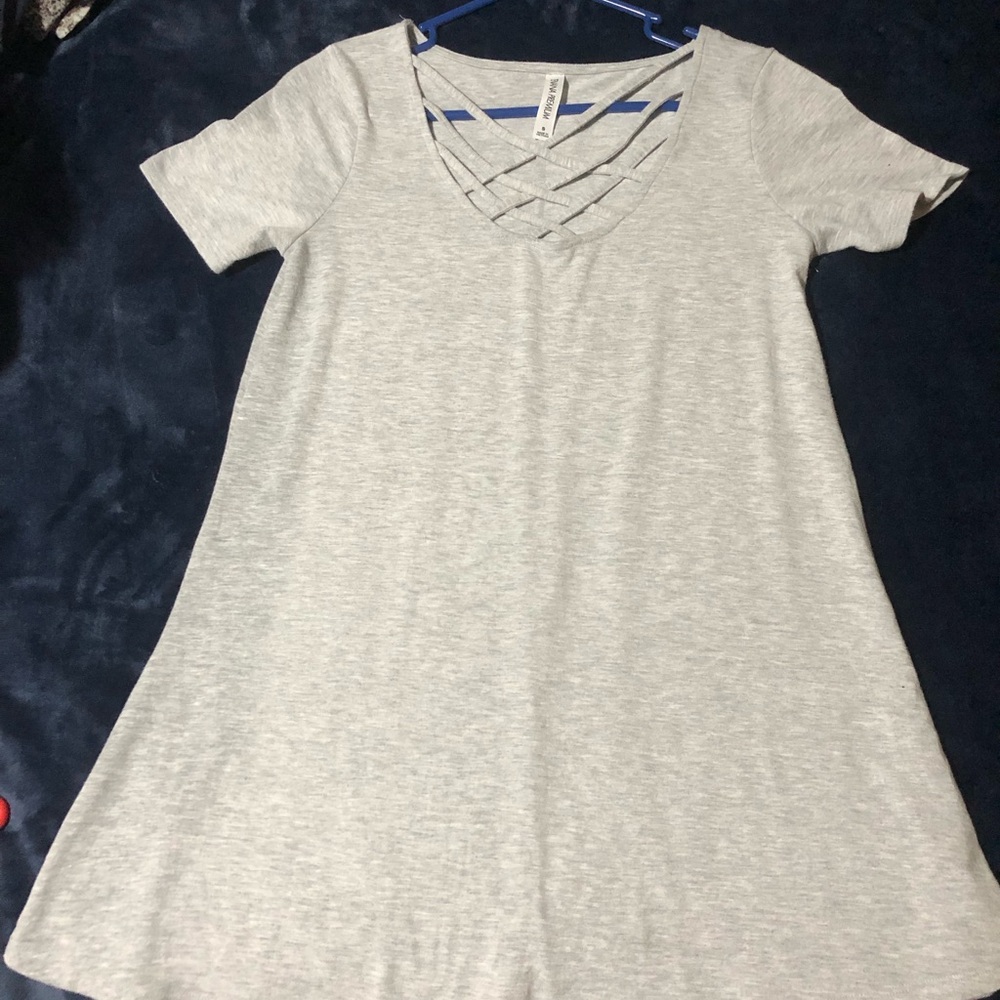 Zenana Outfitters Heather Gray Crisscross V-Neck Tunic Dress - Size S